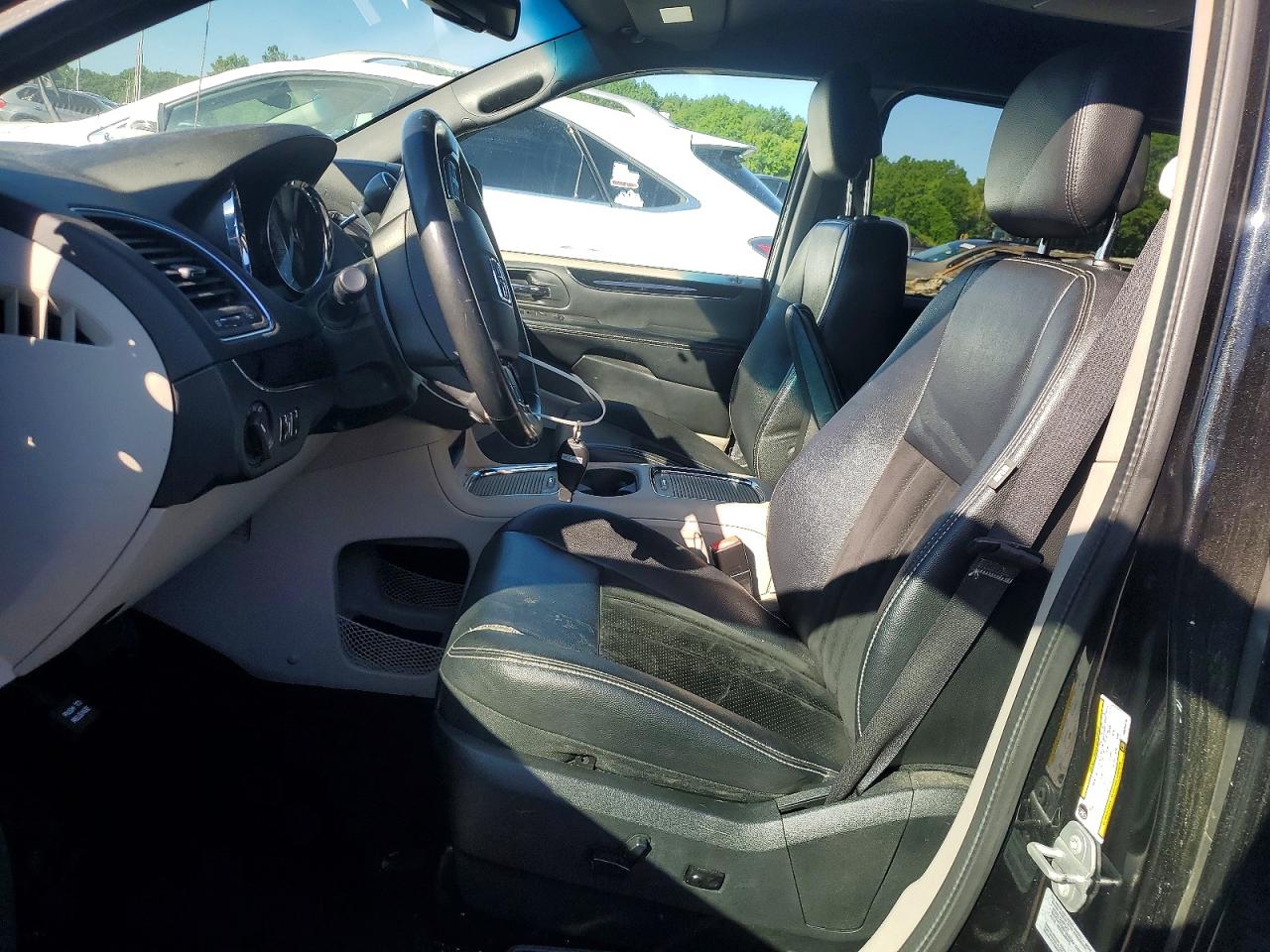 Dodge Caravan Sxt