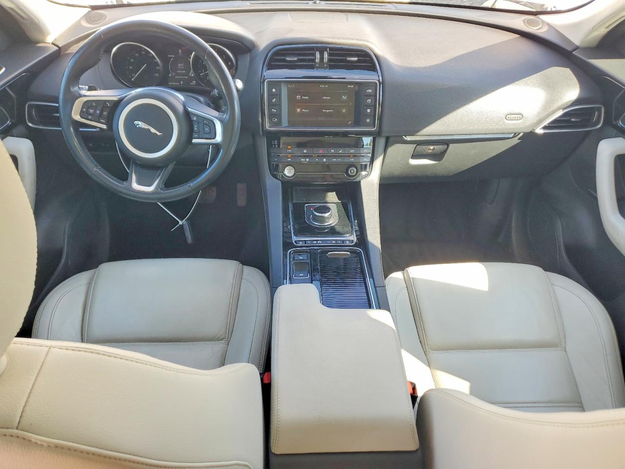 Jaguar F-PACE Prestige