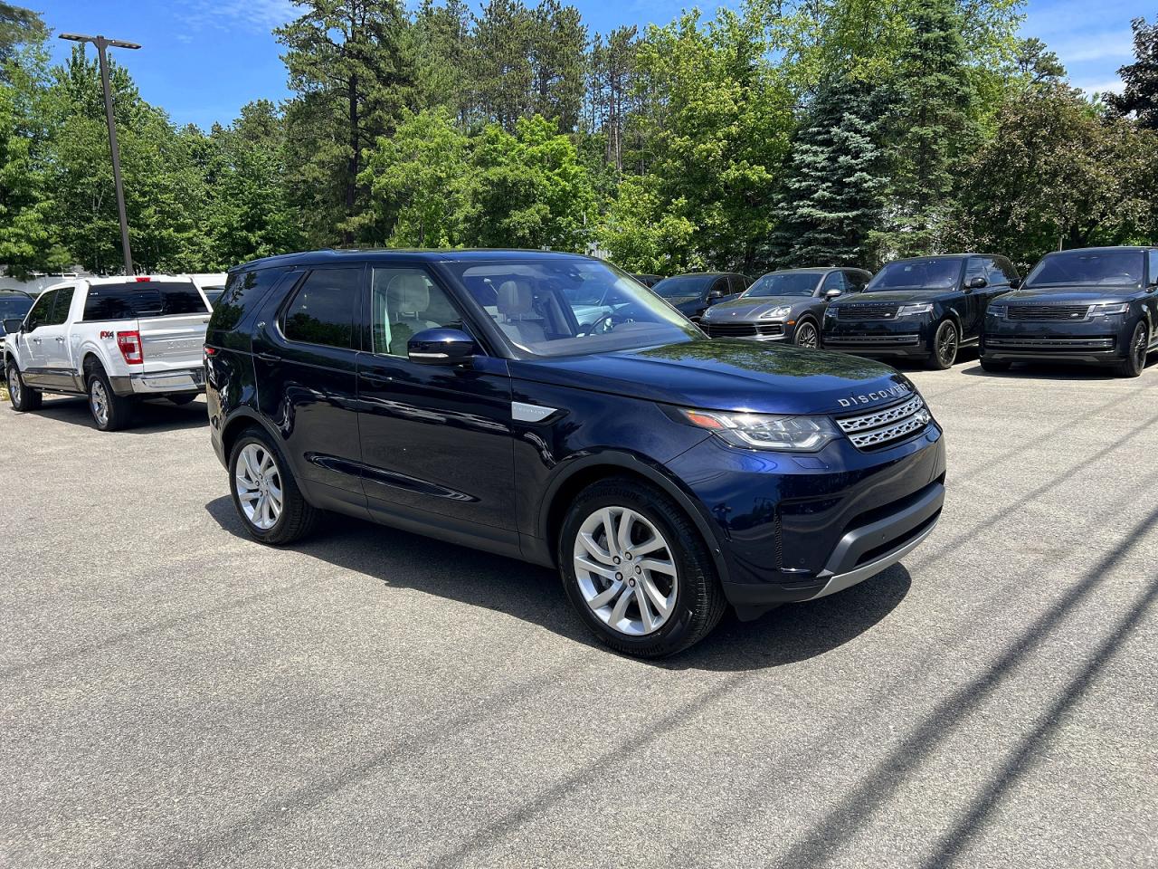 Salvage Land Rover Discovery Image