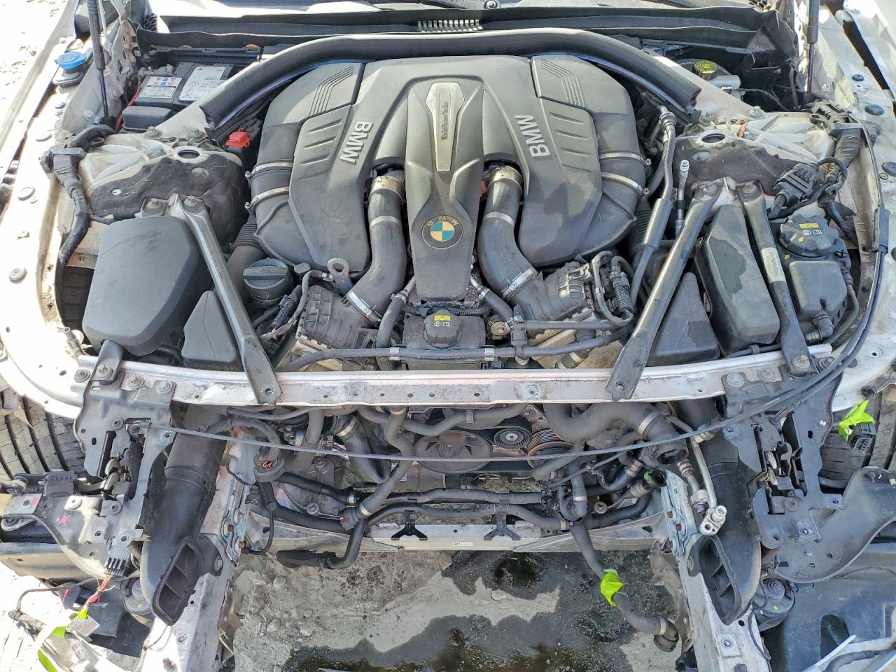 BMW 7 Series Xi