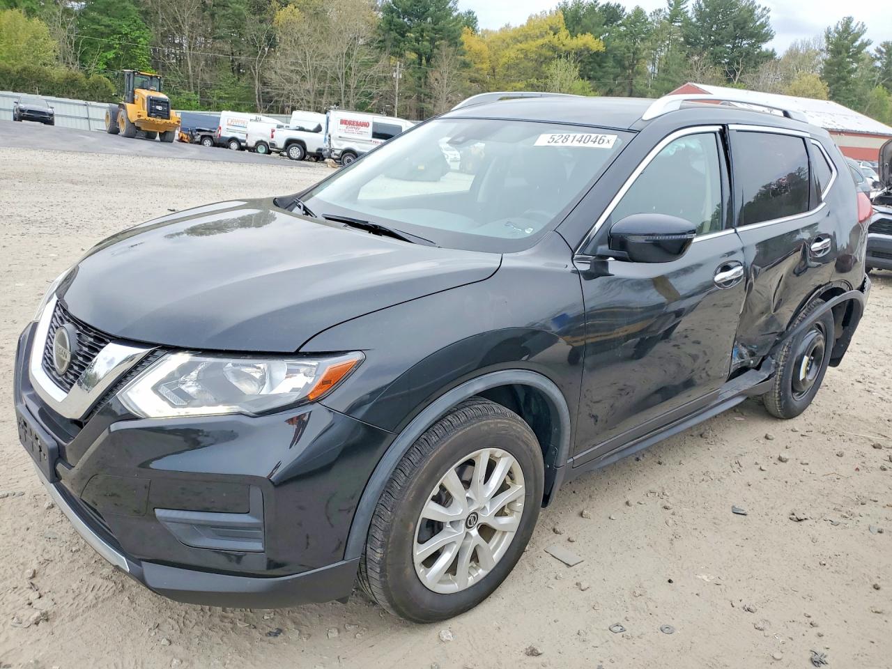Salvage Nissan Rogue Image