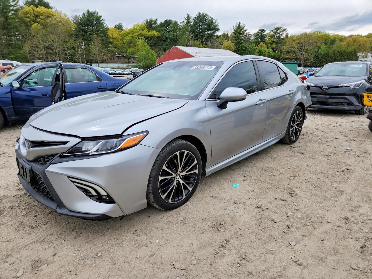 Salvage Toyota Camry Image