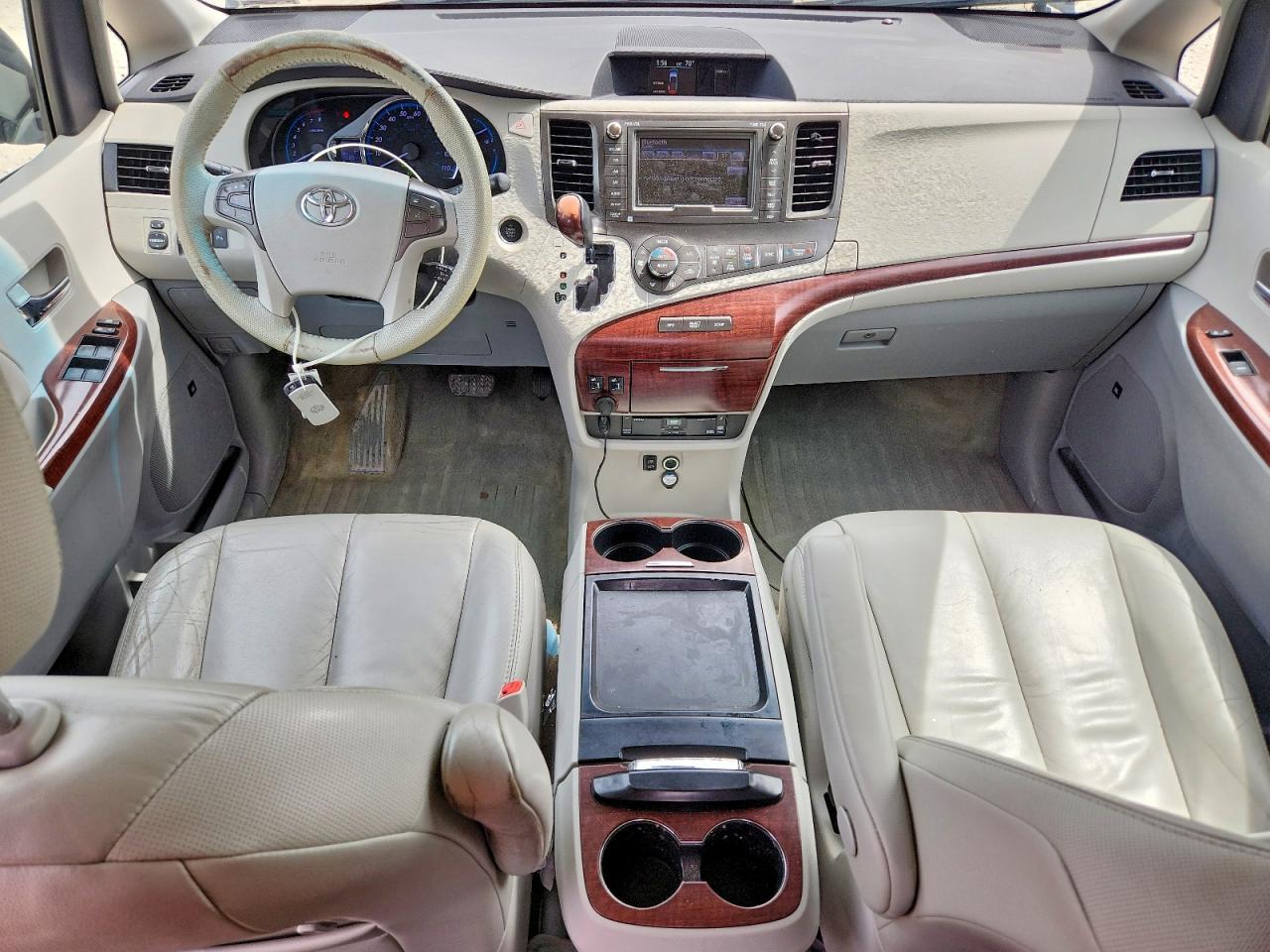 Toyota Sienna Xle 7-passenger