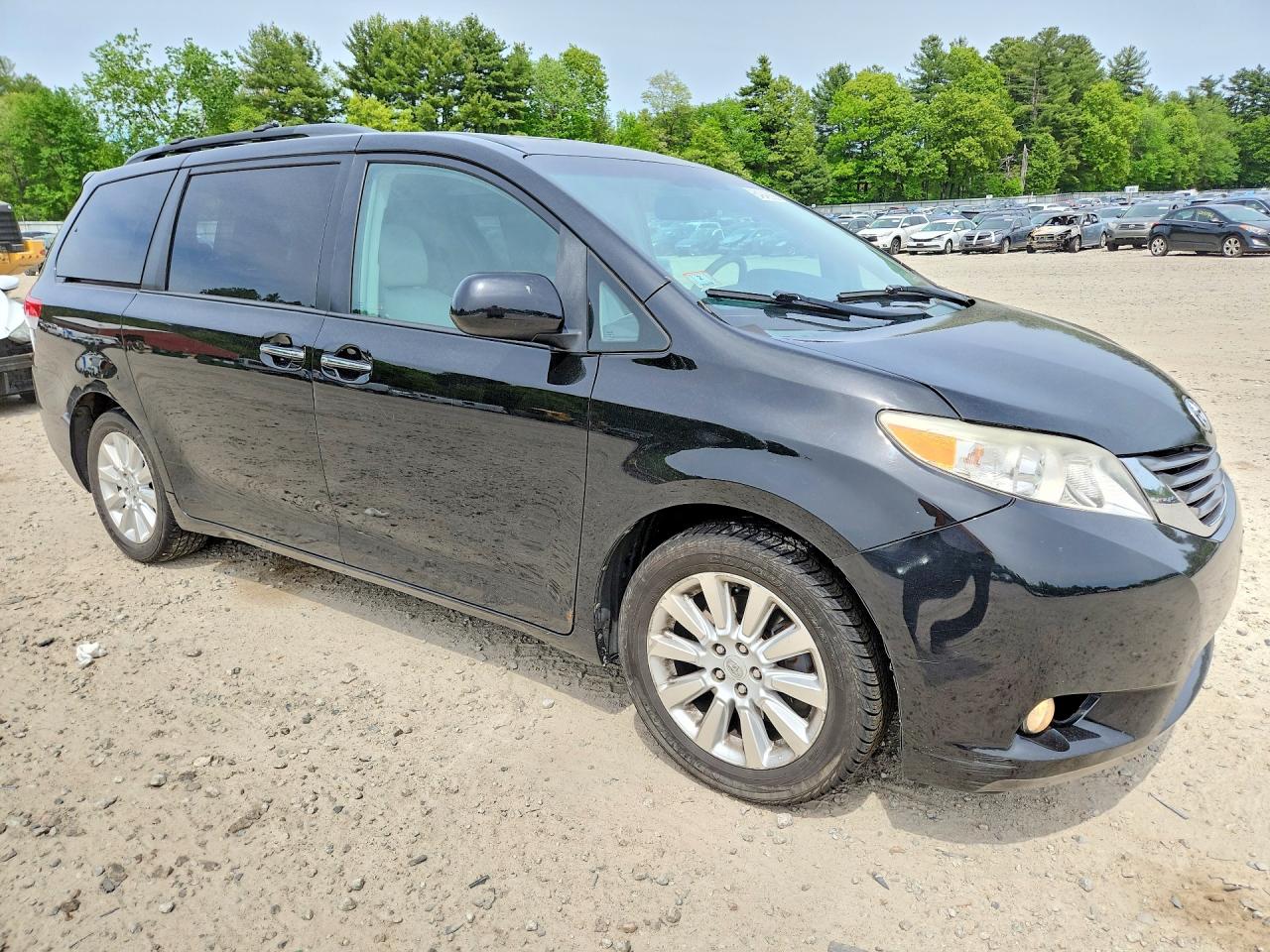 Toyota Sienna Xle 7-passenger