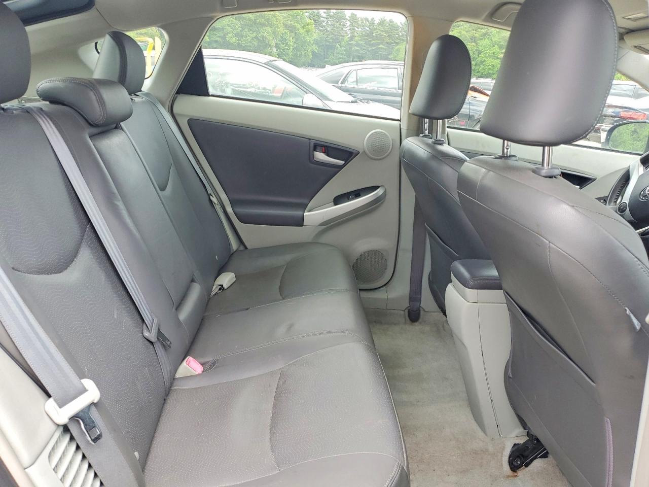 Toyota Prius V