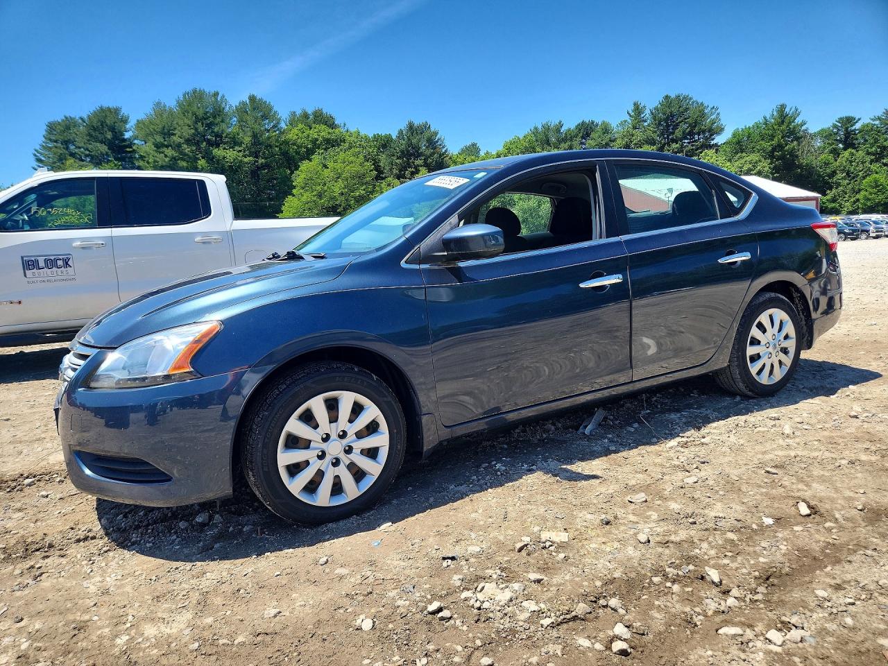 Salvage Nissan Sentra Image