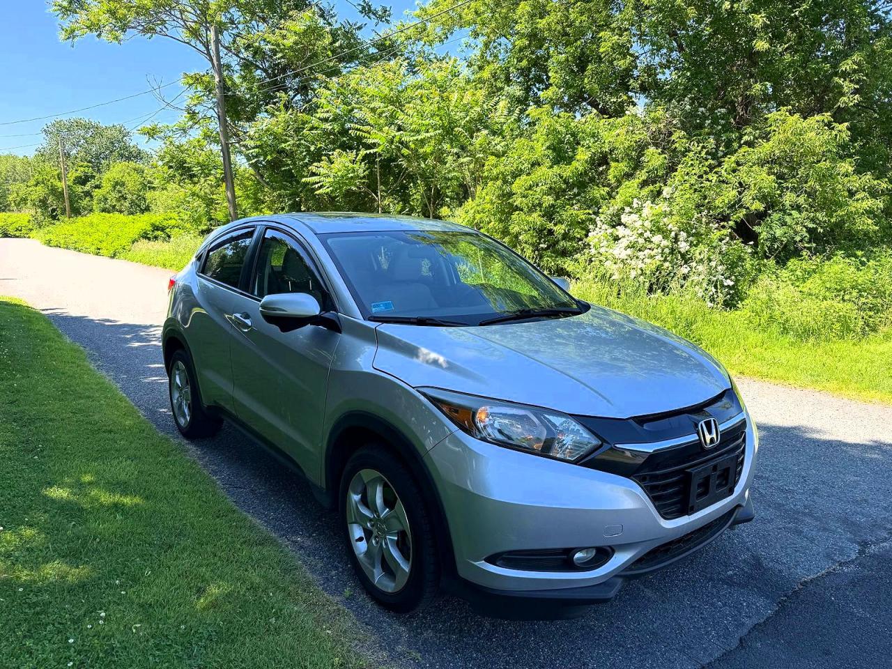 Salvage Honda HR-V Image