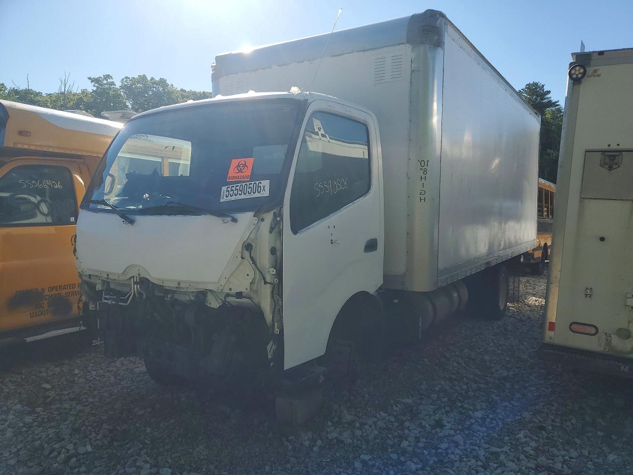 Salvage Hino 195 Image