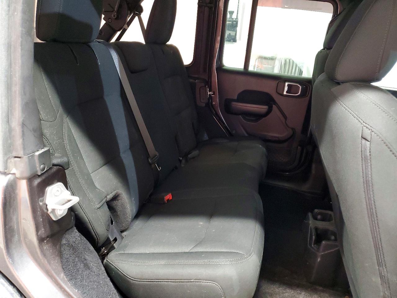 Jeep Wrangler Sport