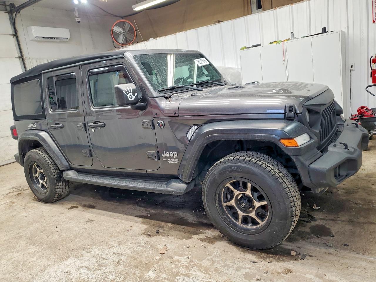 Jeep Wrangler Sport