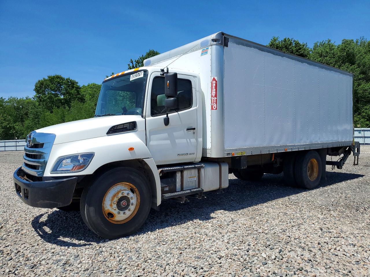 Salvage Hino 258 268 Image