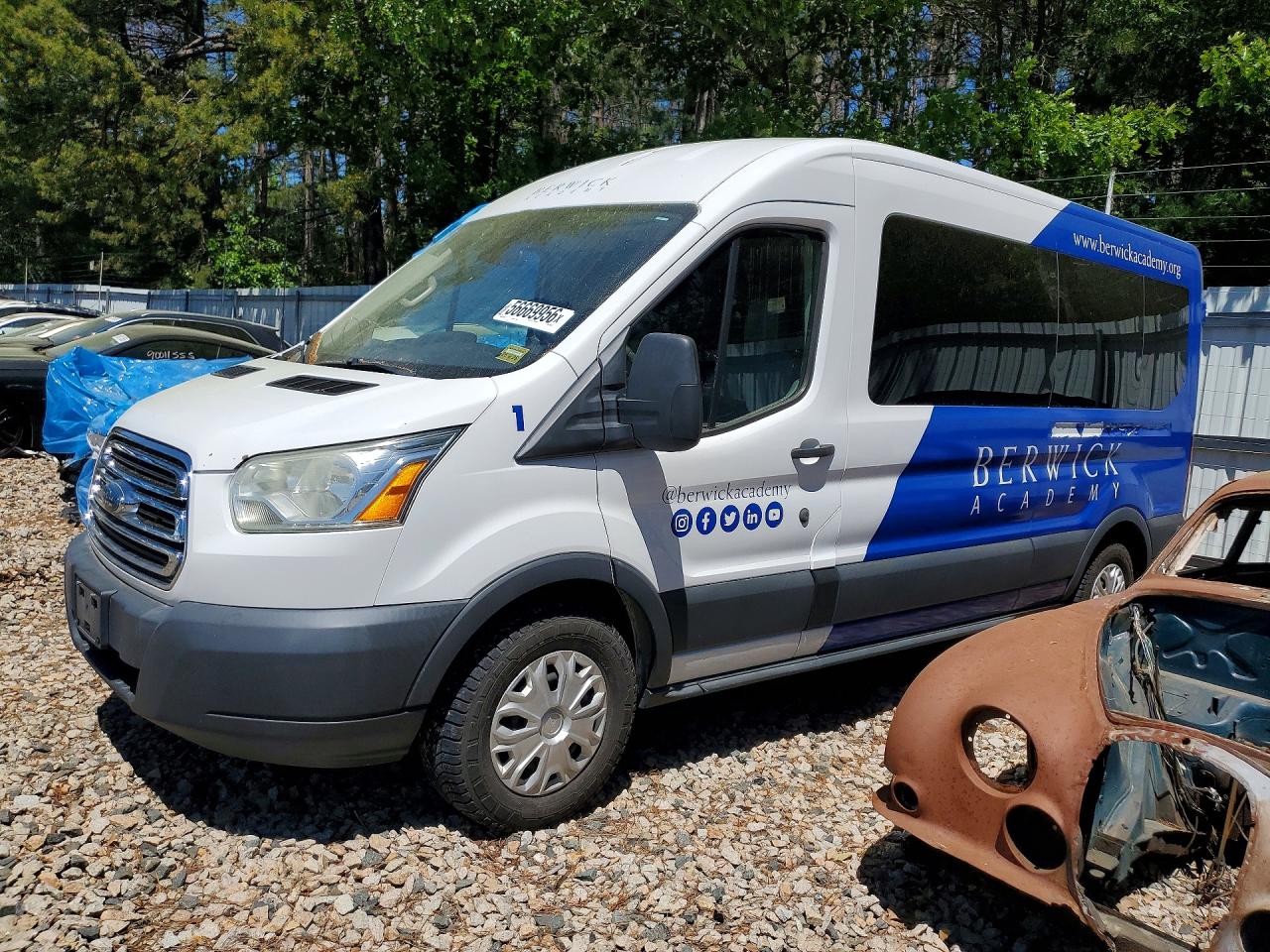 Salvage Ford Transit Image