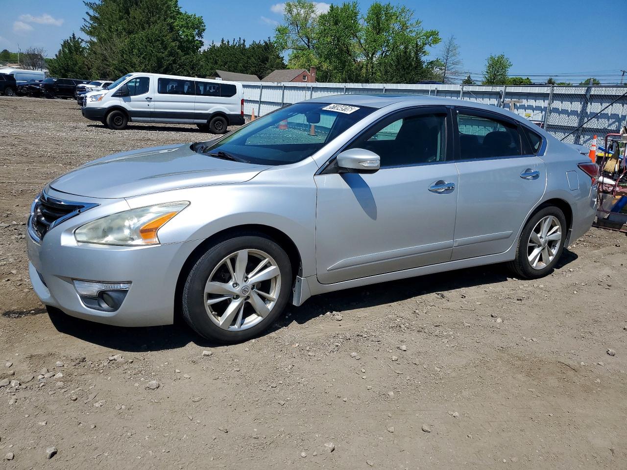 Salvage Nissan Altima Image