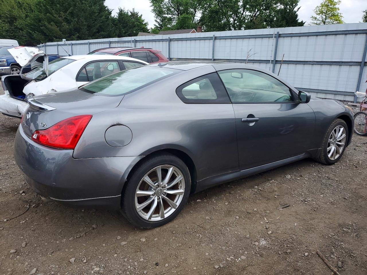 INFINITI G37 X