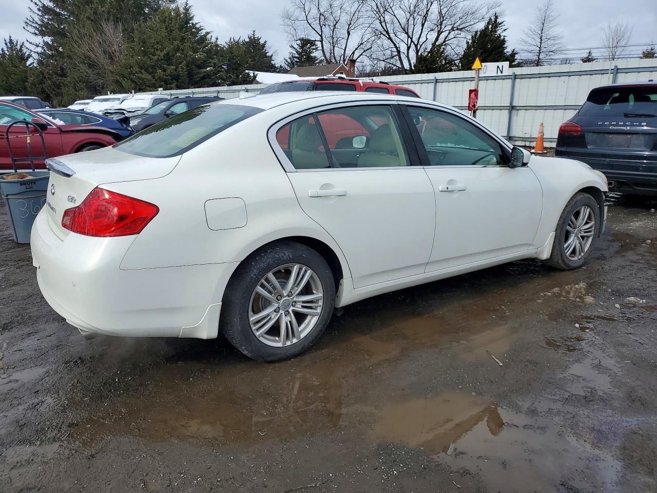 INFINITI G37 Sedan X