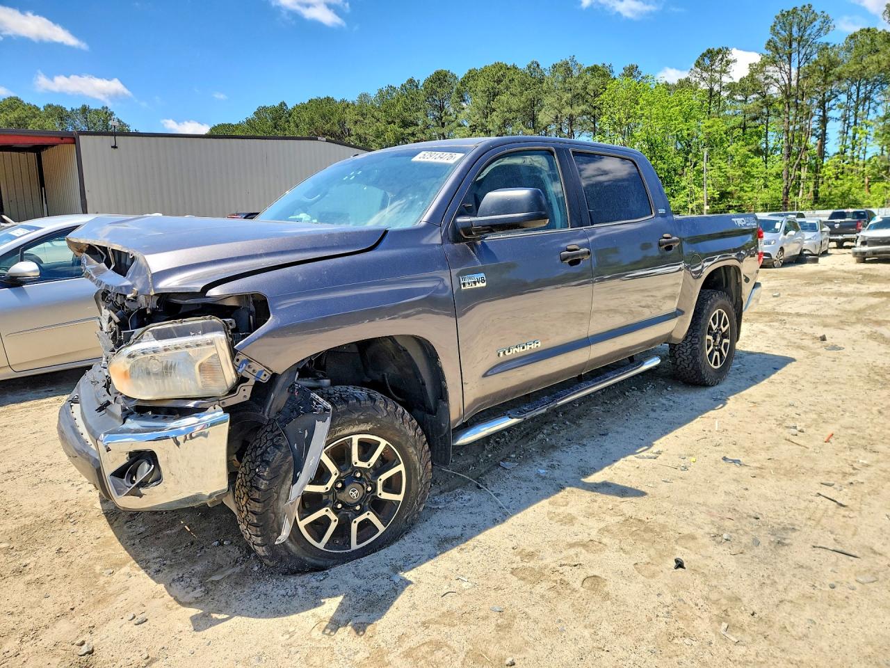 Salvage Toyota Tundra Image