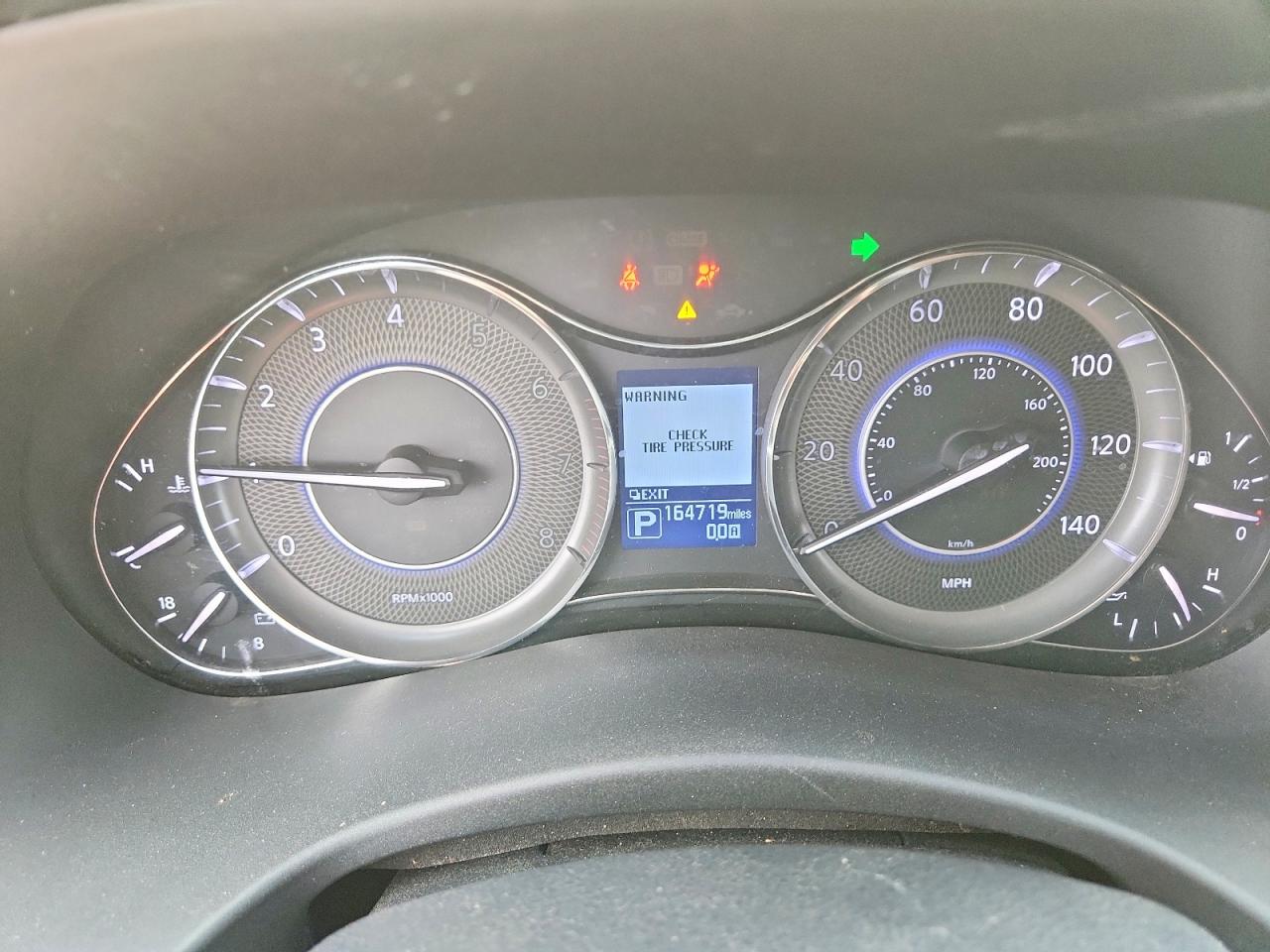 INFINITI Qx Base