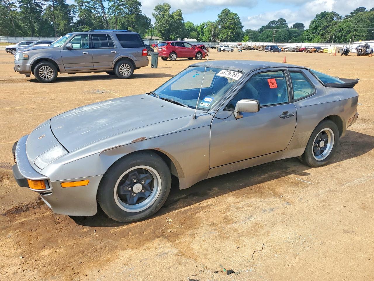 Salvage Porsche 944 Image