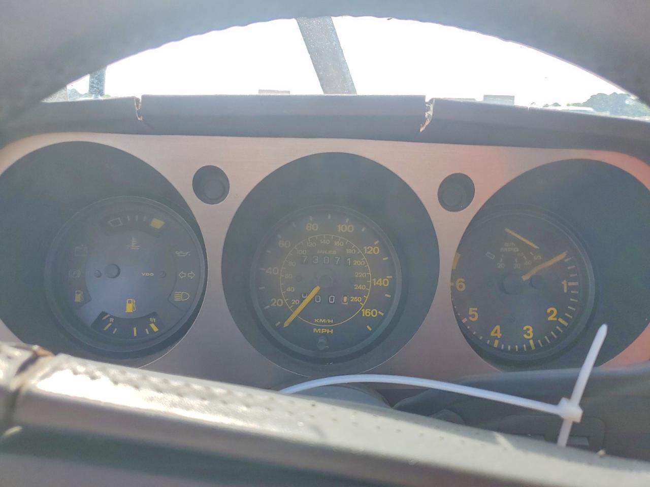 Porsche 944