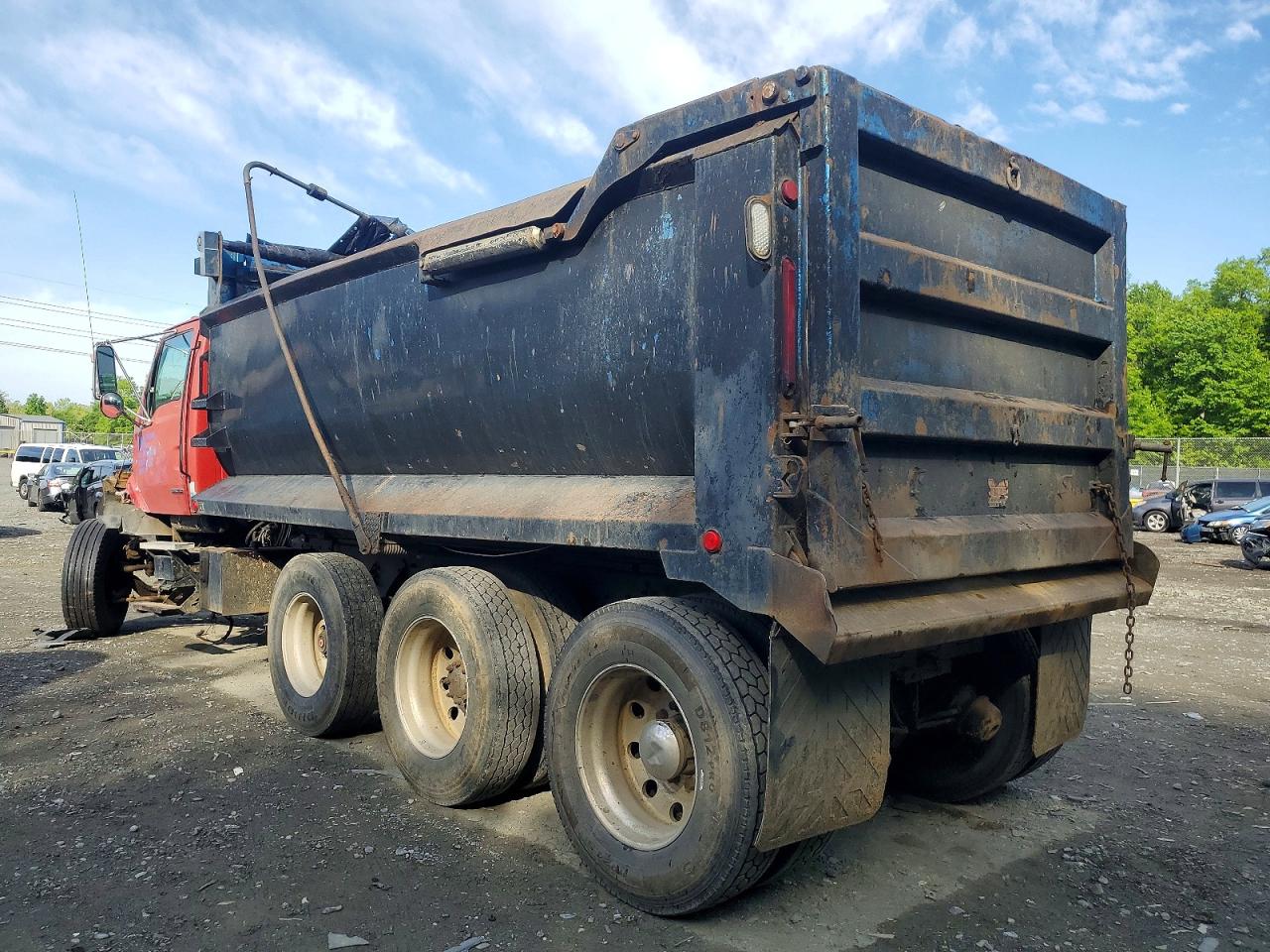 Sterling Truck Lt9522