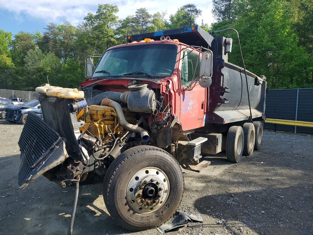 Sterling Truck Lt9522
