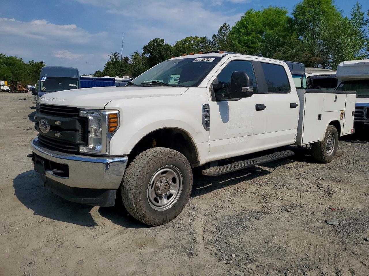 Salvage Ford F-350 Image