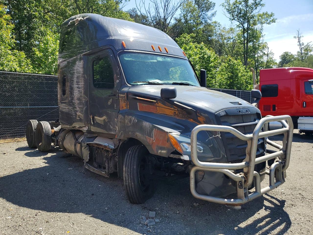 Freightliner Cascadia 126