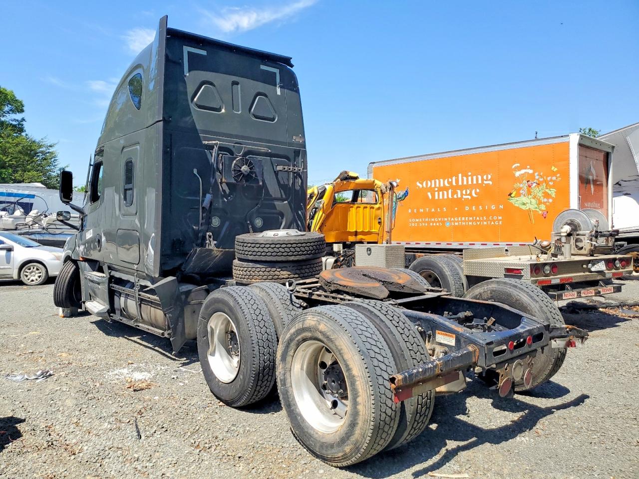 Freightliner Cascadia 126