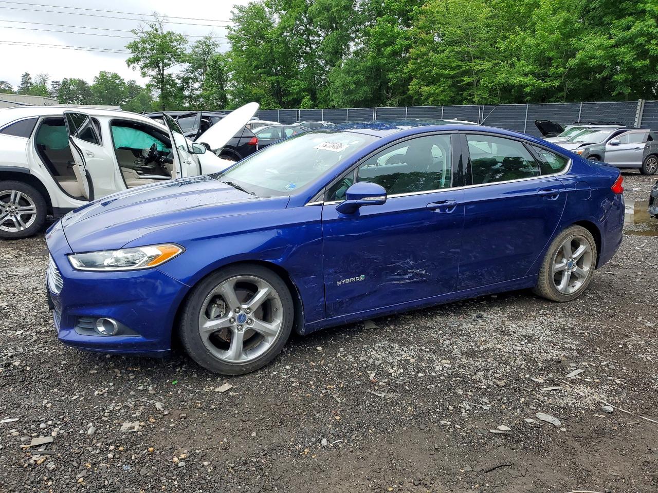 Salvage Ford Fusion Image