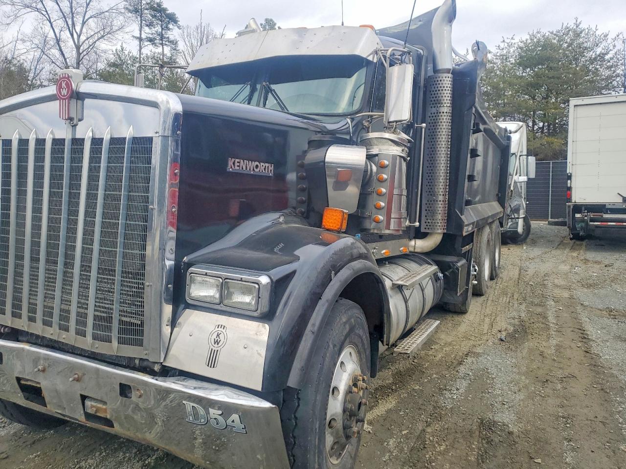 Kenworth W900