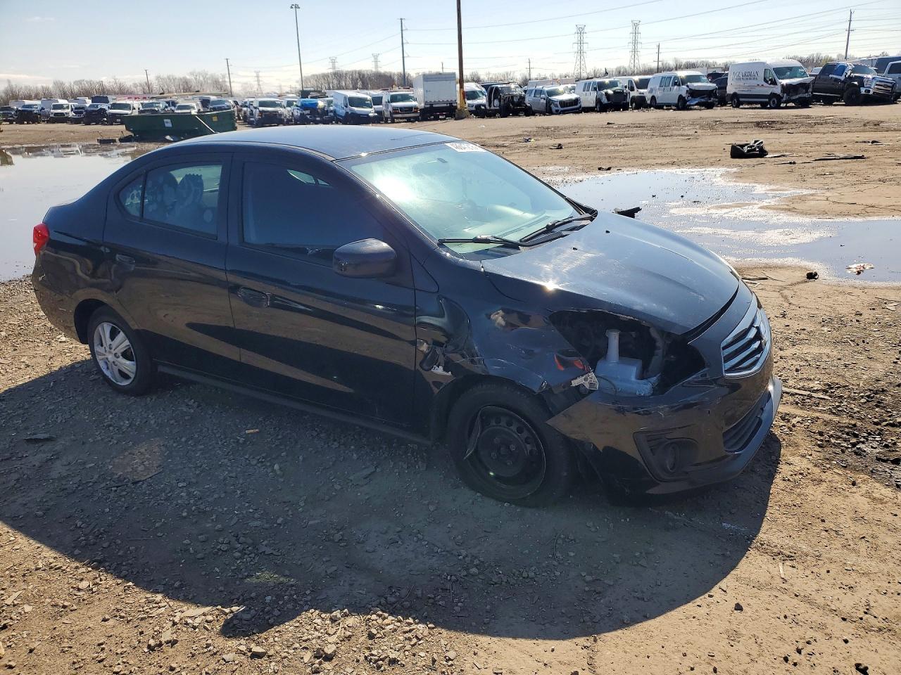 Mitsubishi Mirage G4 Es