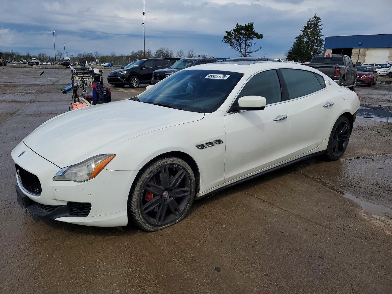 Salvage Maserati Quattropor Image