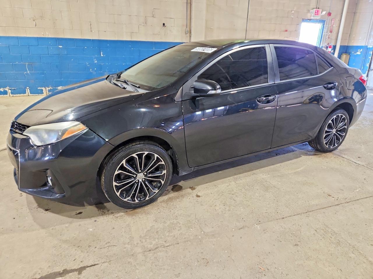 Salvage Toyota Corolla Image