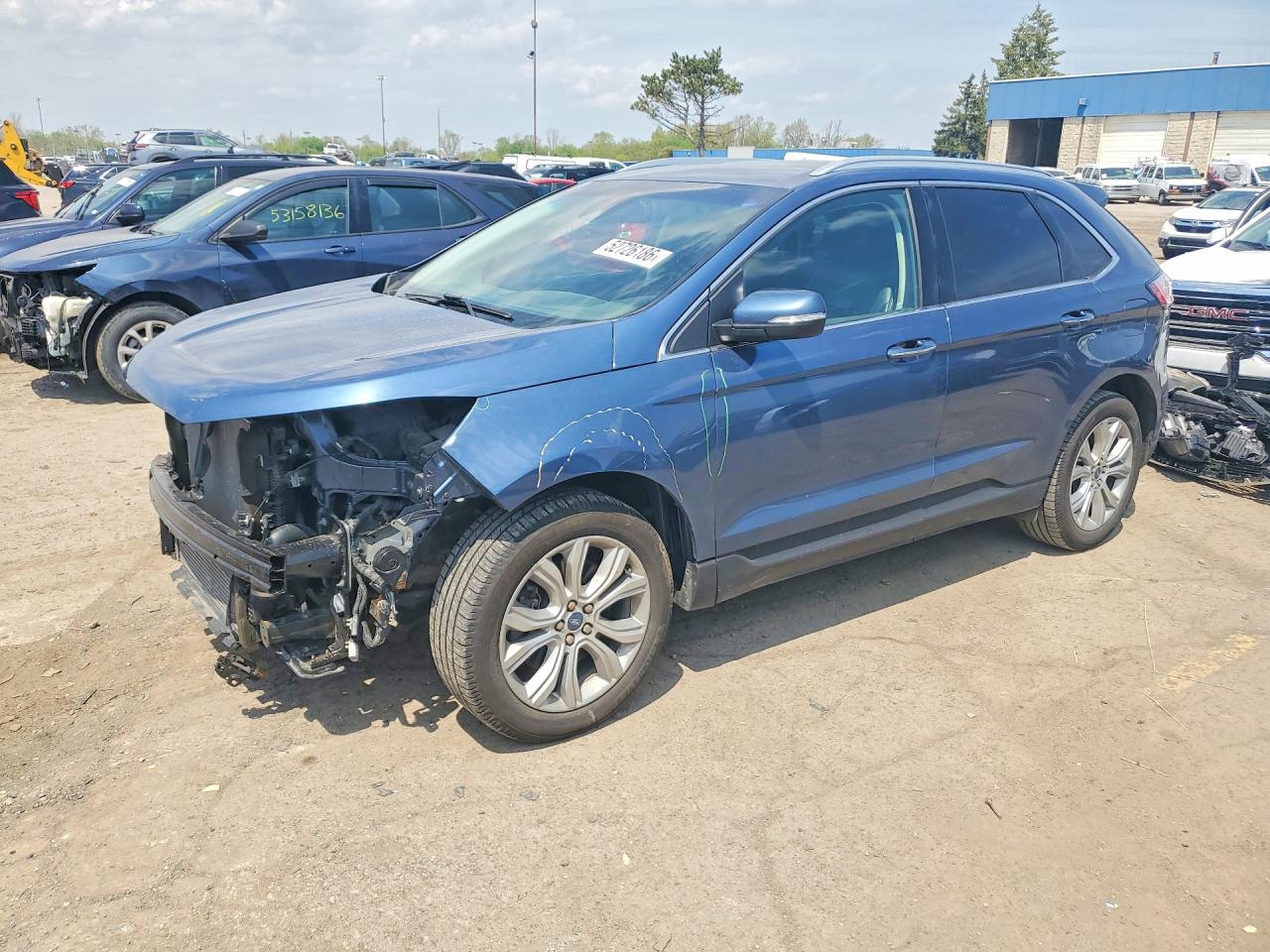 Salvage Ford Edge Image