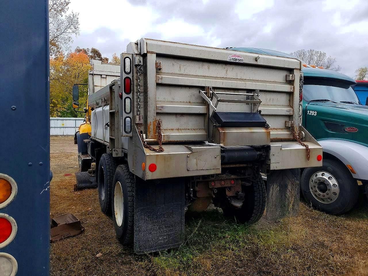Freigliner 108sd