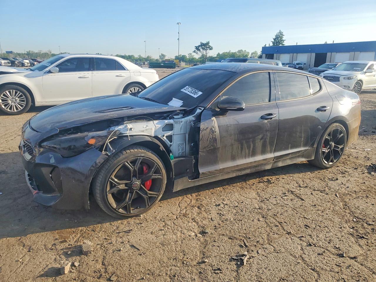 Salvage Kia Stinger Image