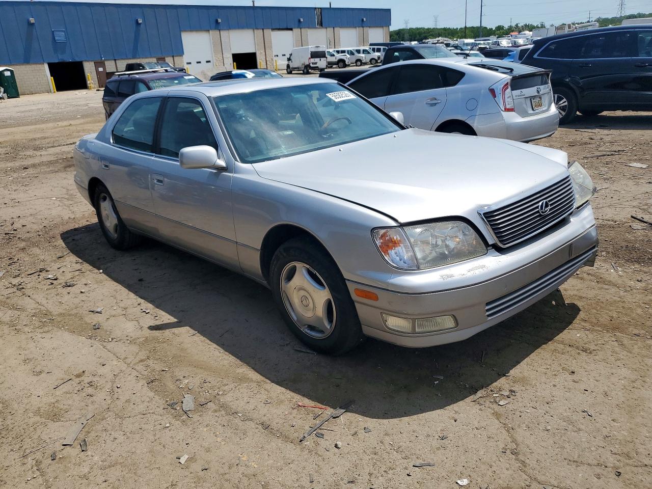 Lexus LS 400