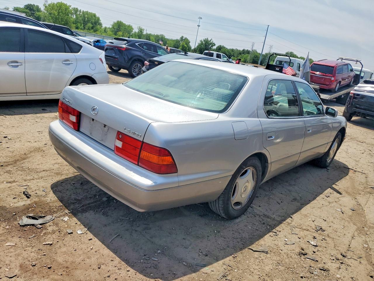 Lexus LS 400