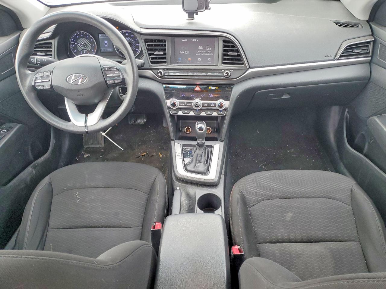 Hyundai ELANTRA Sel