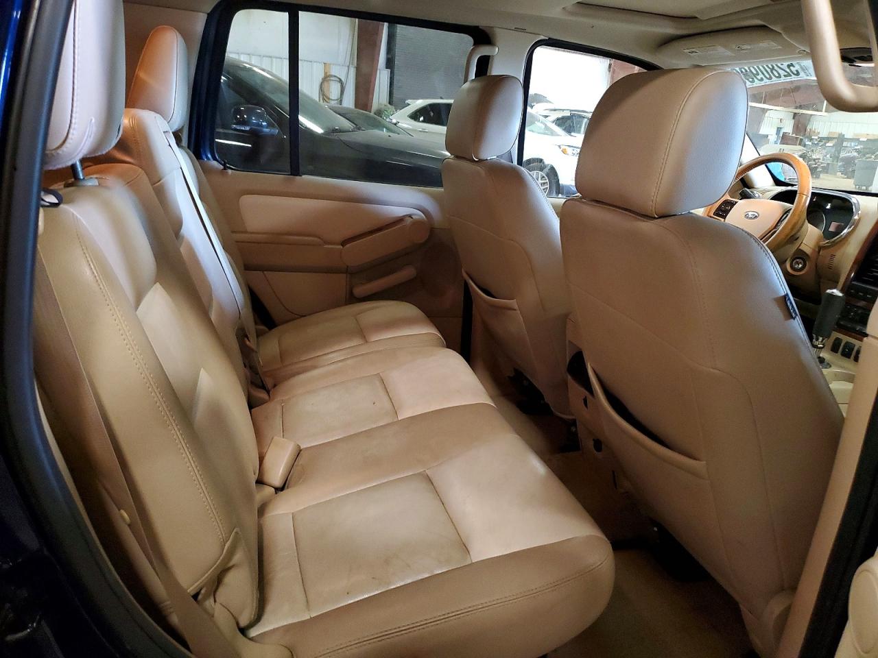 Ford Explorer Eddie Bauer