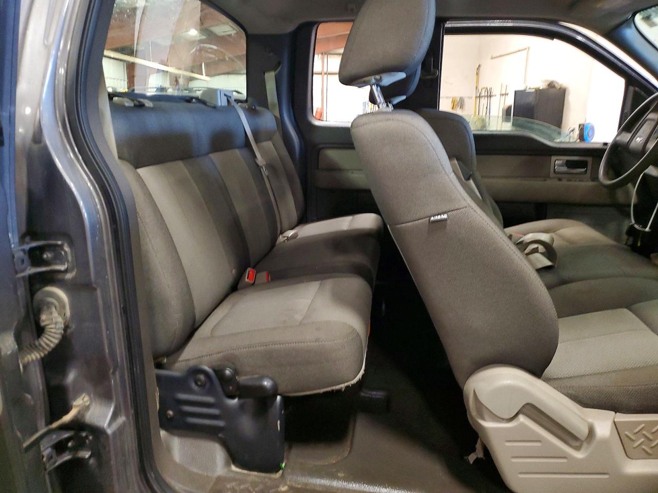 Ford F-150 Super Cab