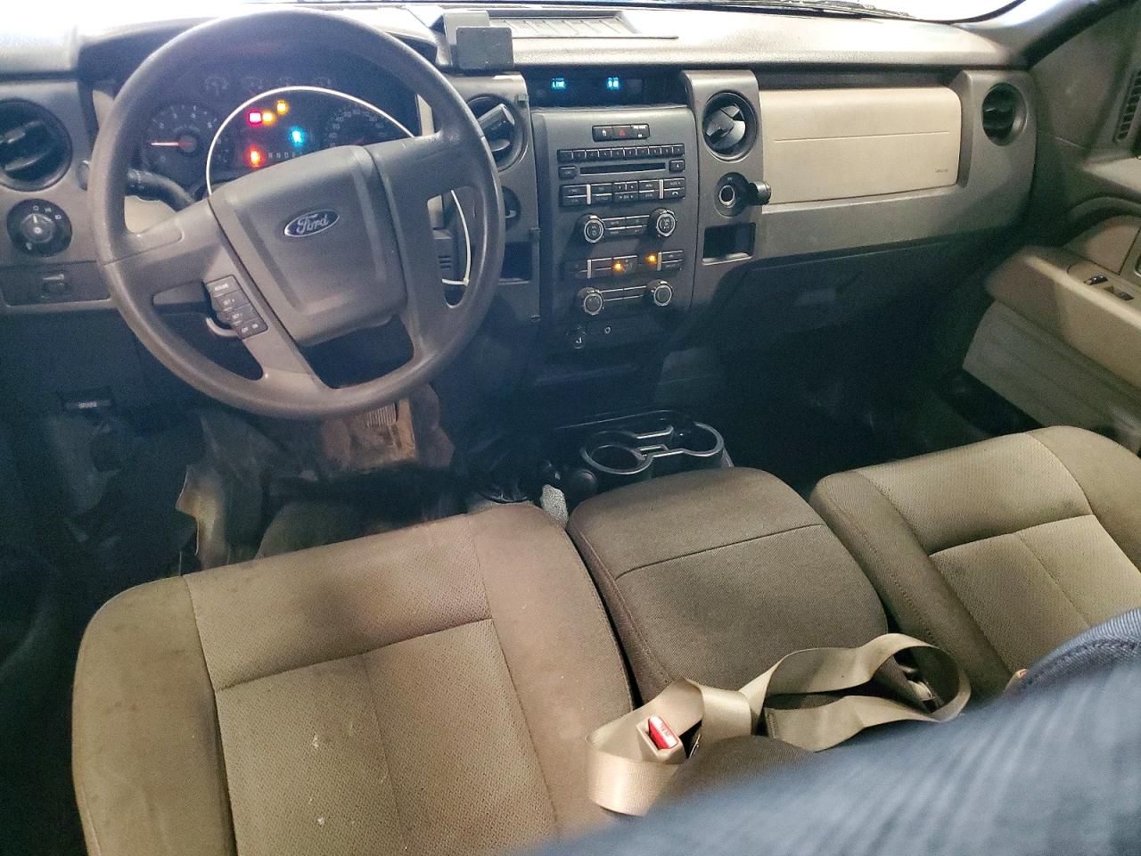 Ford F-150 Super Cab