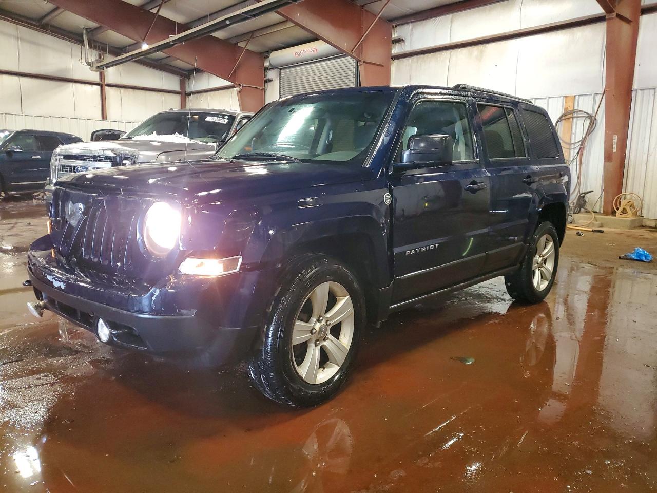 Salvage Jeep Patriot Image
