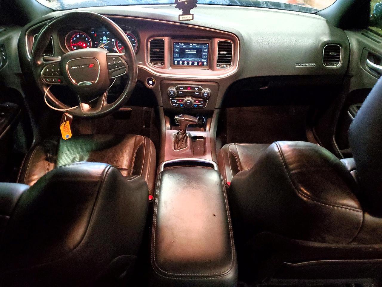 Dodge Charger Sxt