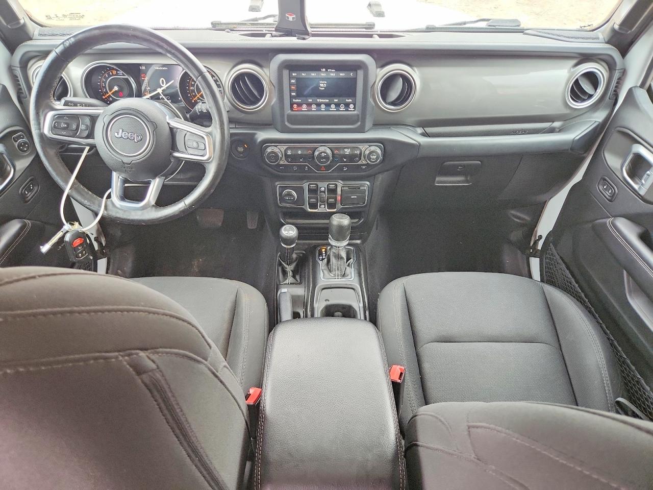 Jeep Wrangler Sahara