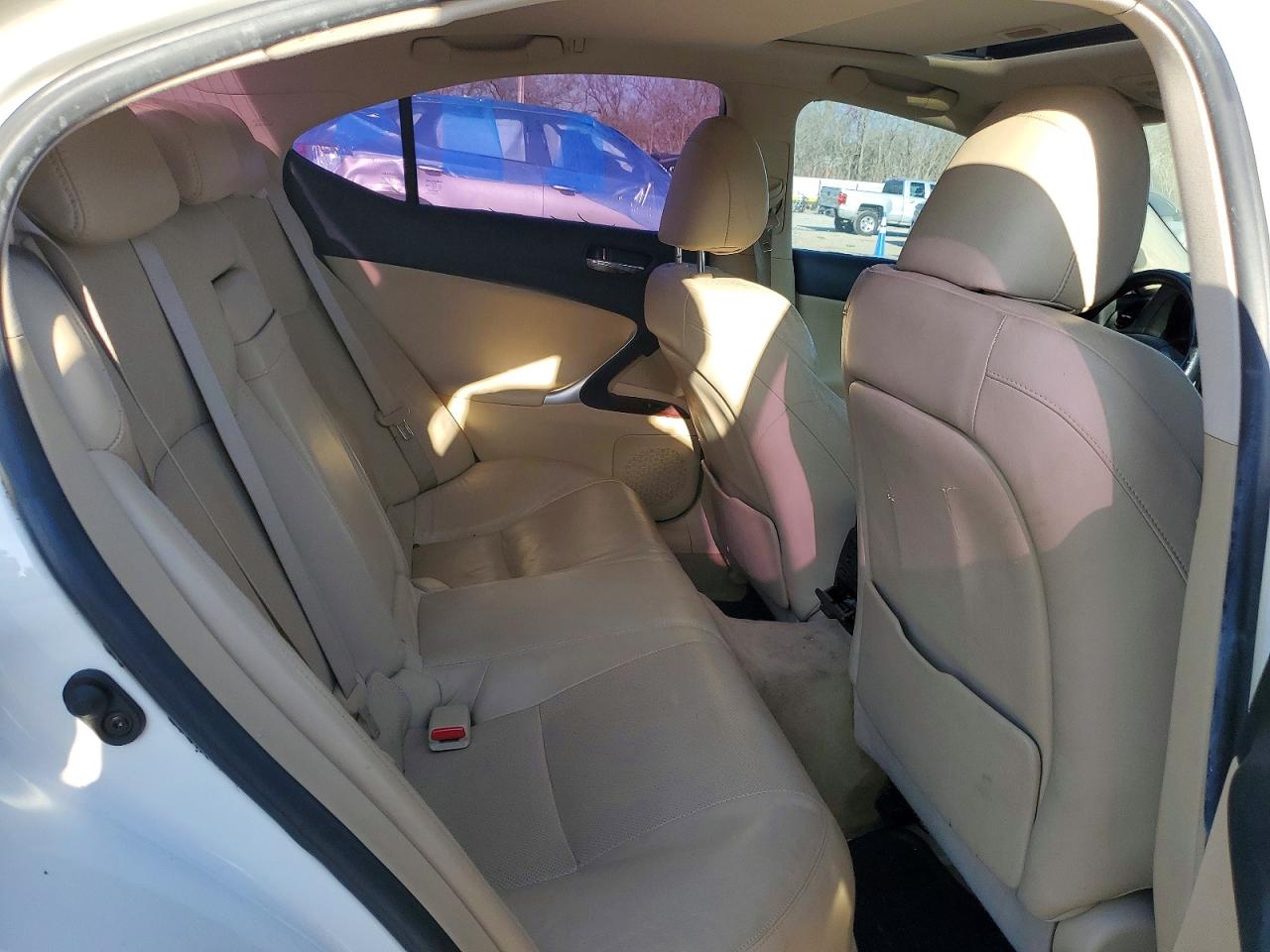 Lexus Is Base