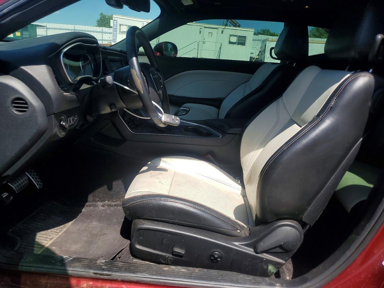 Dodge Challenger Sxt