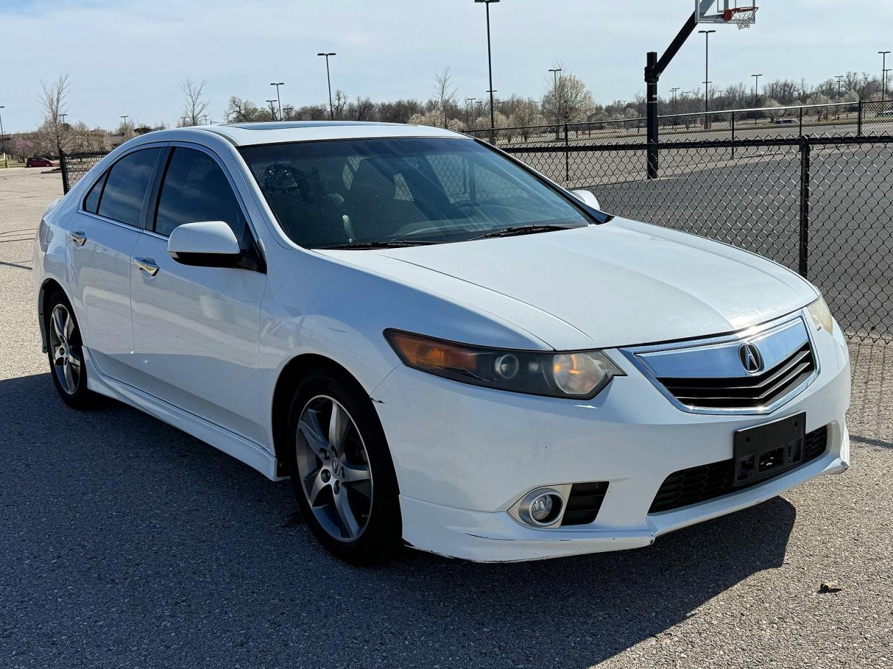 Salvage Acura TSX Image