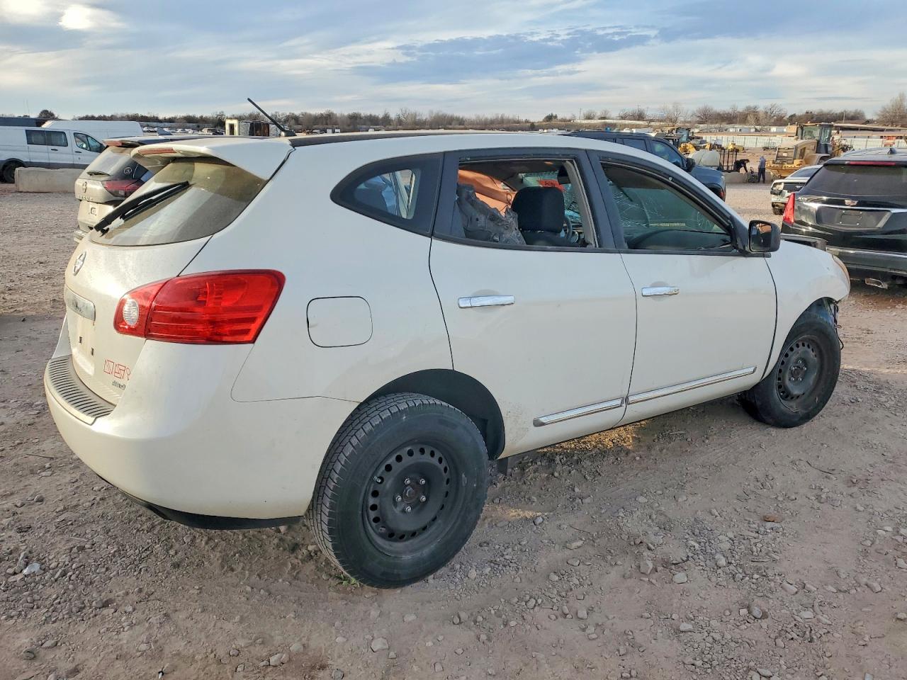 Nissan Rogue S