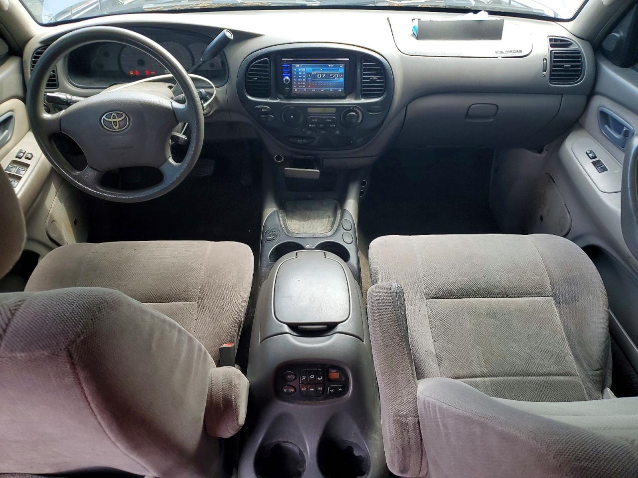 Toyota Sequoia Sr5